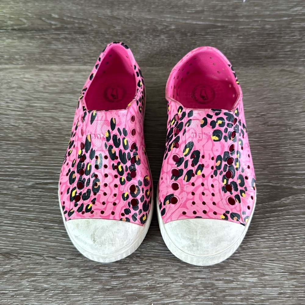 Native Shoes Jefferson in Pink Leopard, Size 9